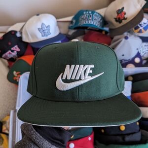 Nike men's hat Forrest Green
